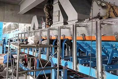 無動(dòng)力導(dǎo)料槽